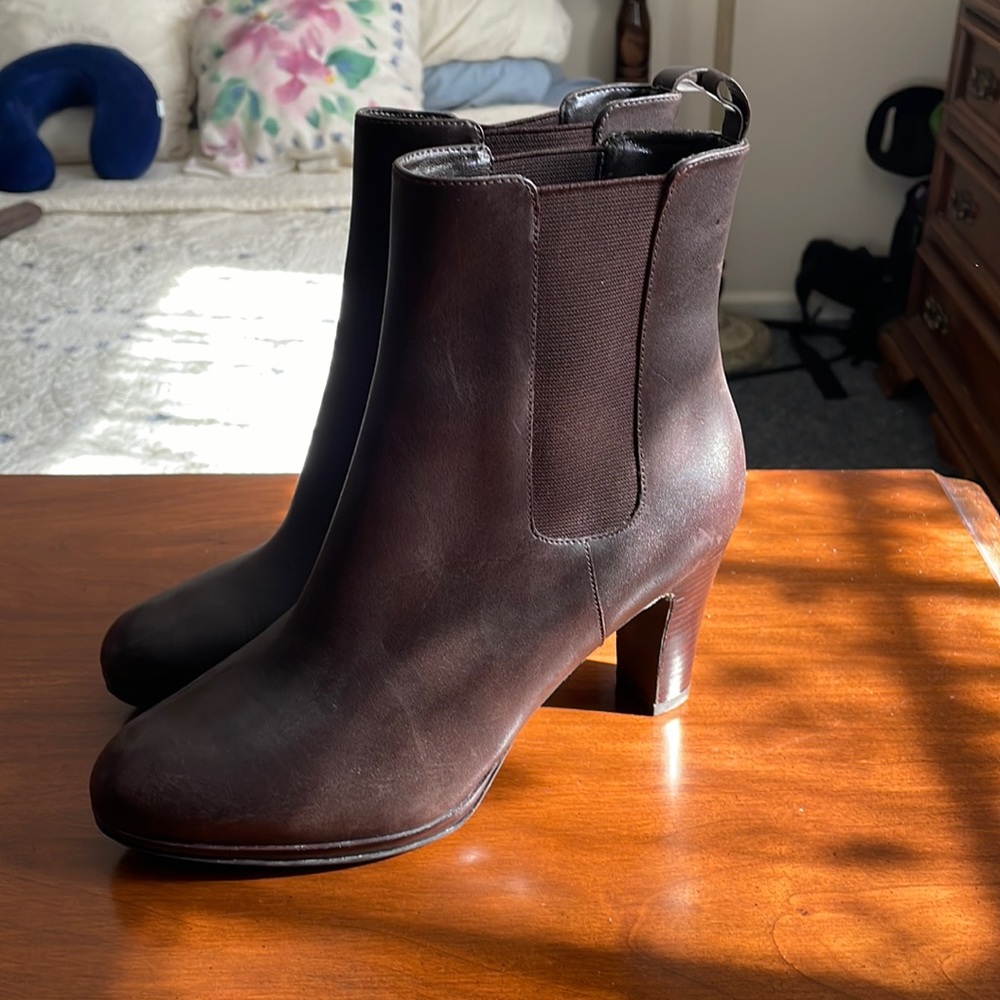 Lauren by Ralph Lauren brown heeled booties